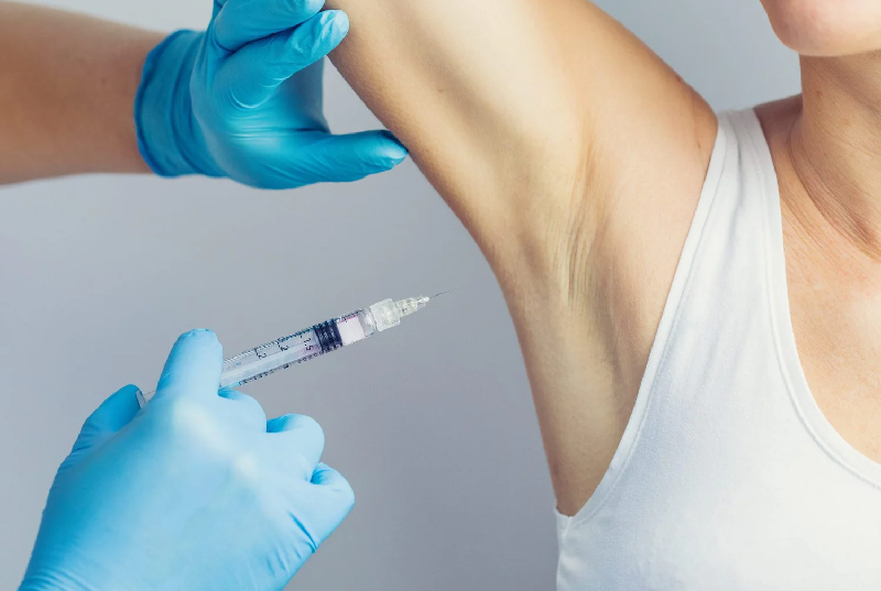 Tiêm botox trị hôi nách cho nam giới được đánh giá cao về độ an toàn