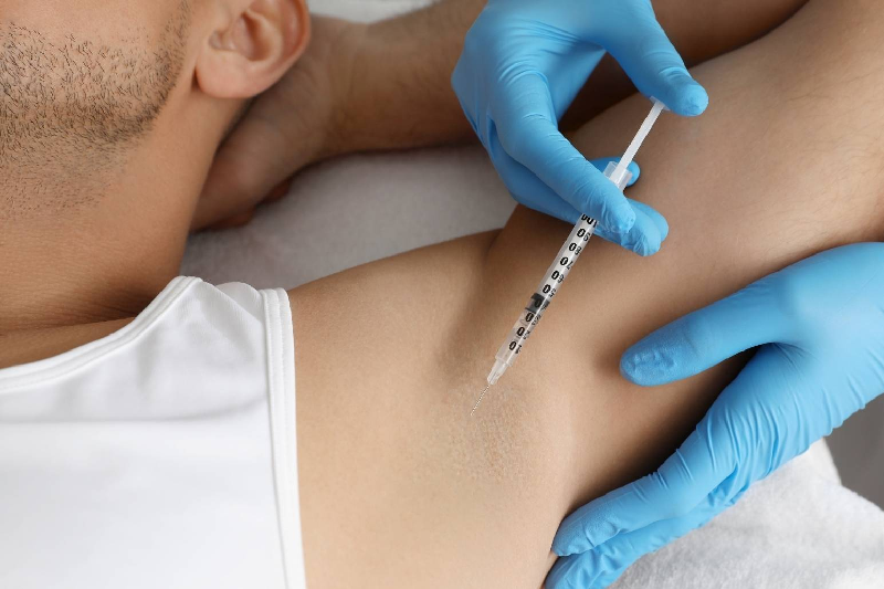 Viện thẩm mỹ nam Winston Hải Phòng nhận tiêm botox trị hôi nách