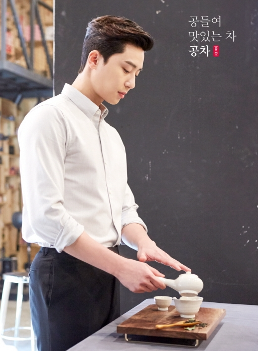 Loại bỏ lông rậm rạp mang lại nhiều lợi ích cho nam giới:Tăng sự tự tin & phong độ: Làn da mịn màng, gọn gàng hơn trong mắt người đối diện.